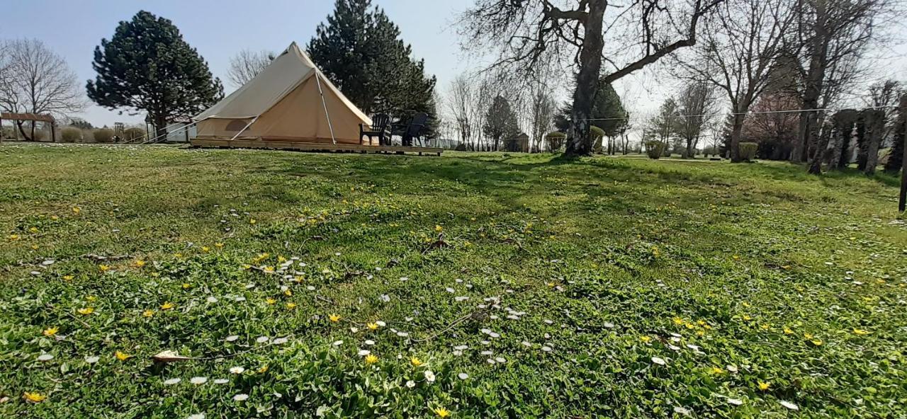 Tente Bell Au Camping Hautoreille Bannes  Εξωτερικό φωτογραφία