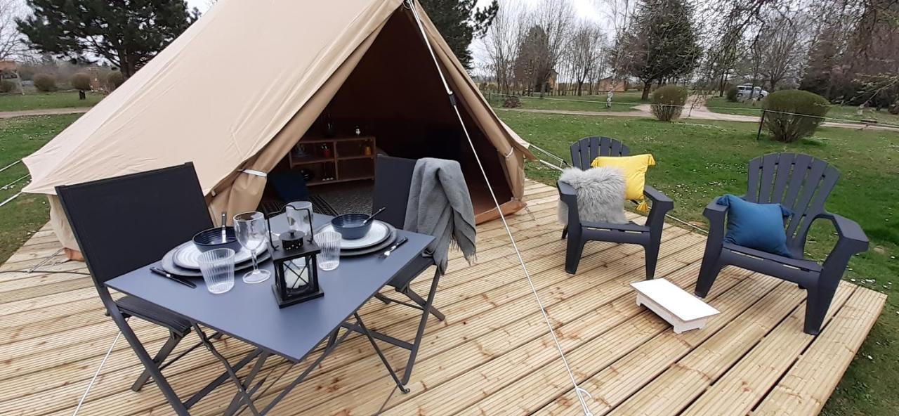 Tente Bell Au Camping Hautoreille Bannes  Εξωτερικό φωτογραφία