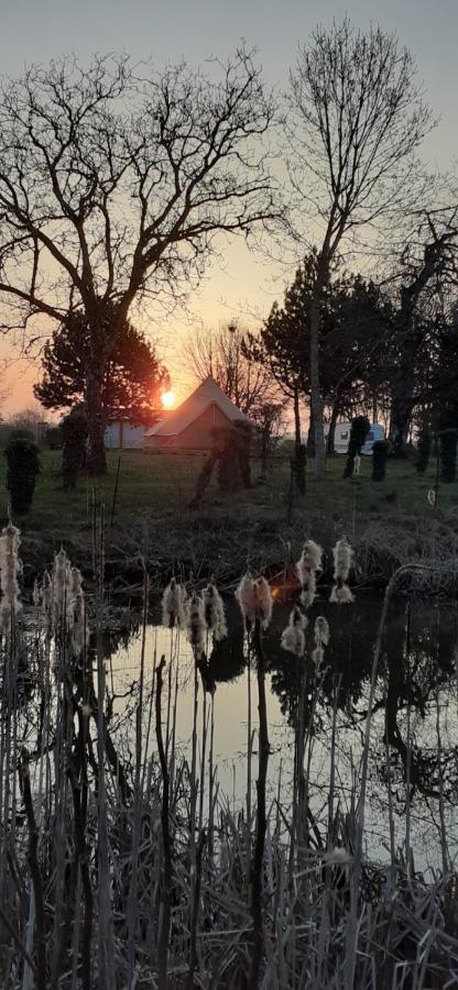 Tente Bell Au Camping Hautoreille Bannes  Εξωτερικό φωτογραφία